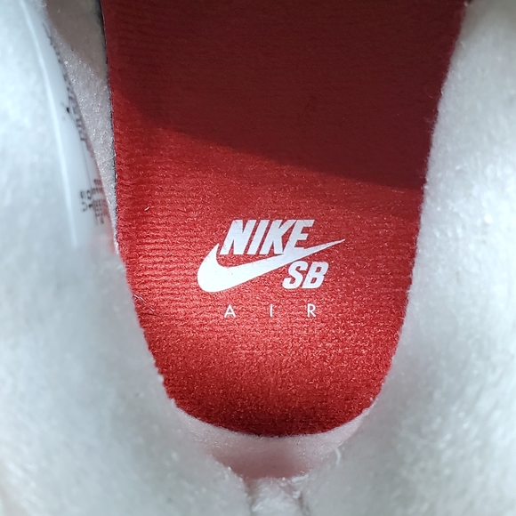 Air Jordan 4 SB - Picture 14 of 14